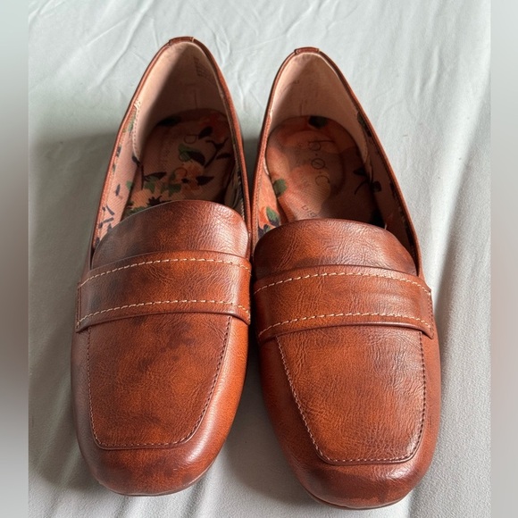 b.o.c. Brown Leather Slip-On Loafers size 8 - Picture 2 of 6